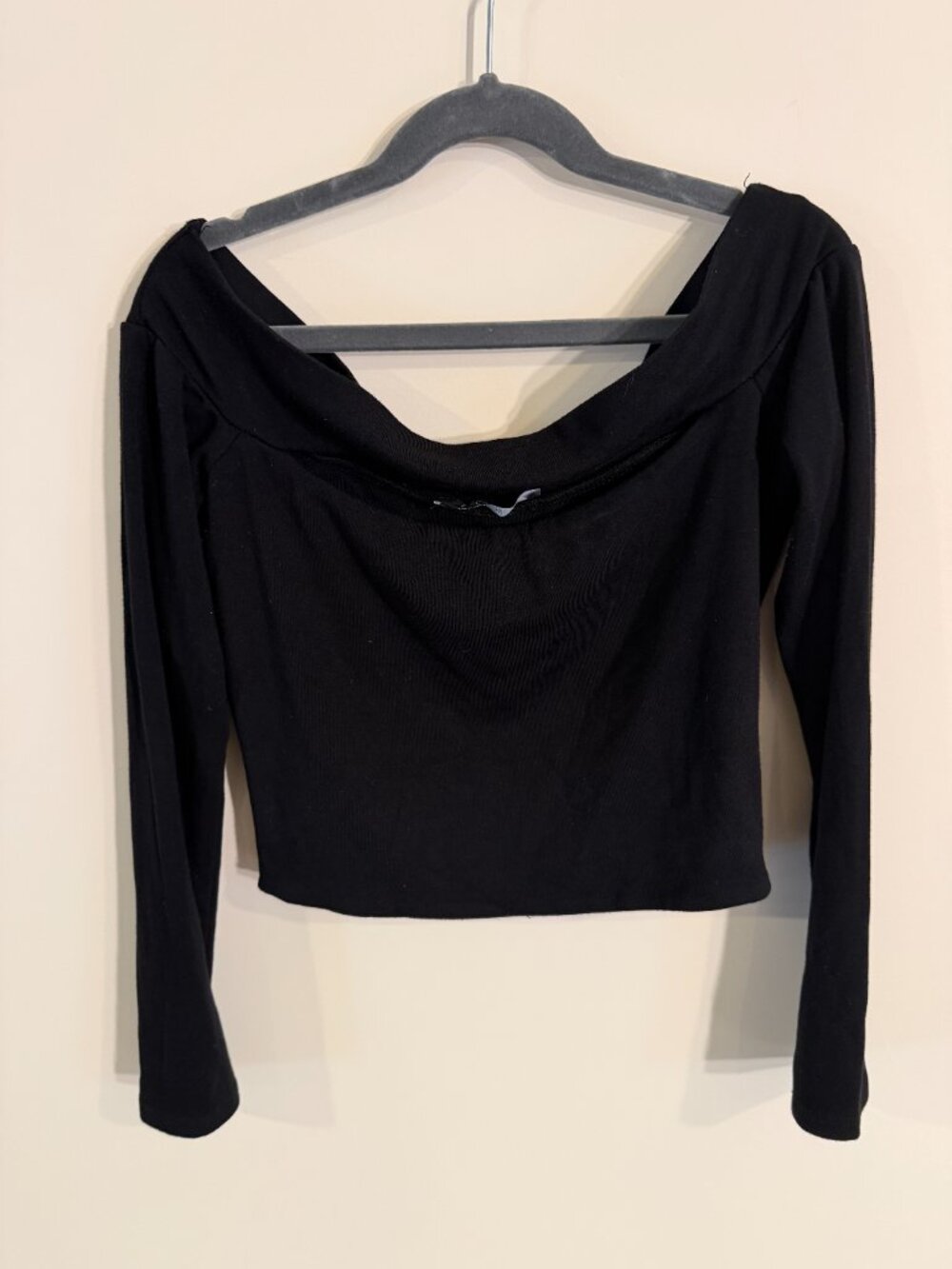 FORE Collection Off Shoulder Cutout Crop Top Black XS